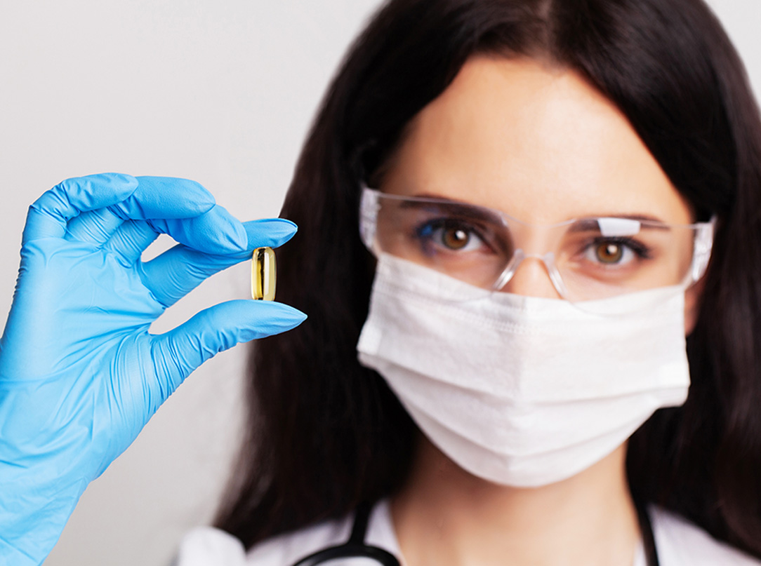 Zdjęcie przedstawia zastosowanie nanotechnologii w medycynie estetycznej, które umożliwia precyzyjne dostarczanie aktywnych składników do skóry, poprawiając jej kondycję i wygląd.